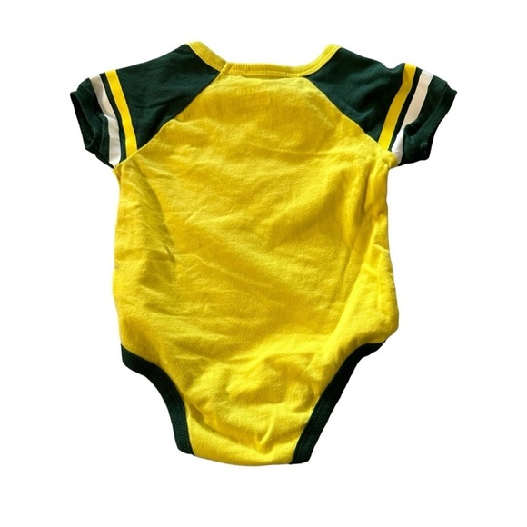 Colosseum baby size 3-6 months Oregon State onesie green and yellow - Picture 2 of 3